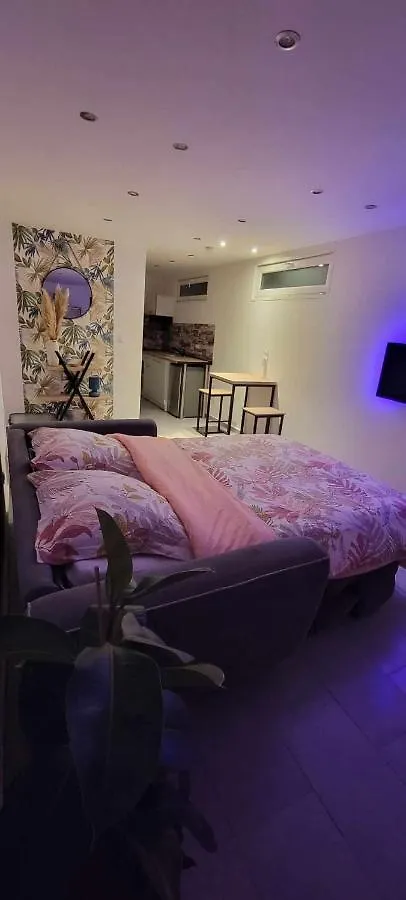 Apartmán Charmant Studio Saint-Hilaire-du-Rosier